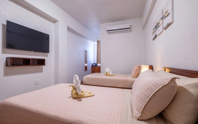 Voyager Sun & Reef Hotel