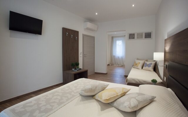 Magnifica Luxury Suites