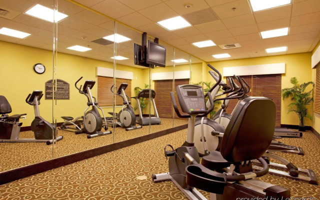 Holiday Inn Express & Suites Chaffee-Jacksonville West by IHG