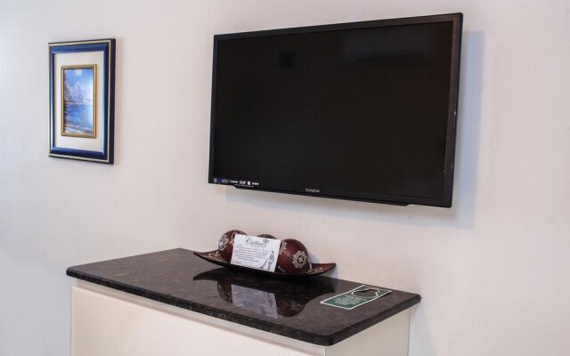 Caribbean Resort Suites