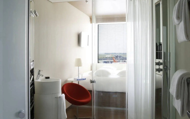 CitizenM Schiphol Airport