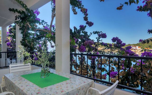 Apartment Rubin Hvar/Pokrivenik 20643