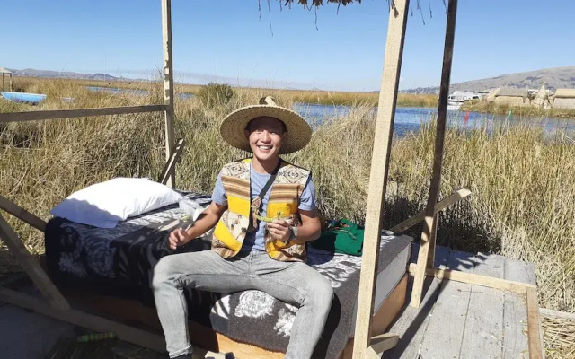 Uros Munay Wasi lodge