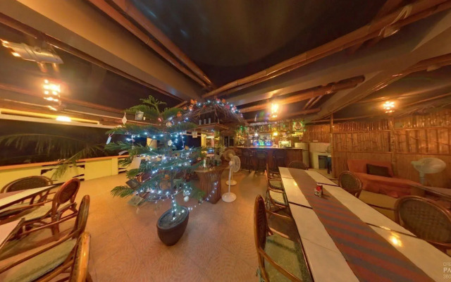 P and M Final Option Hotel