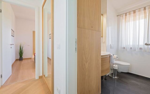 Apartments Berli 5