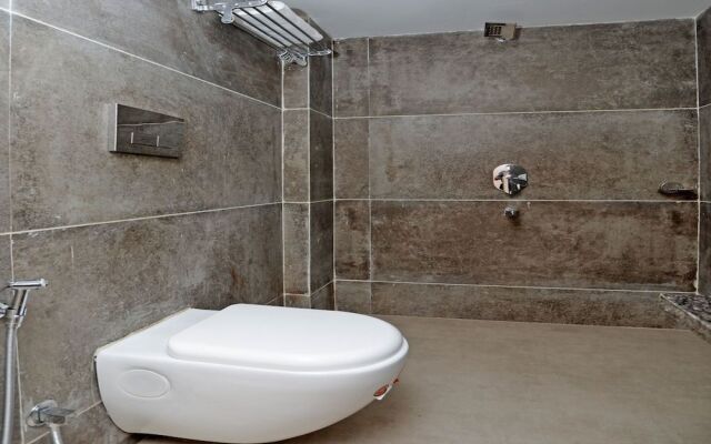 OYO 13134 Grand Regency