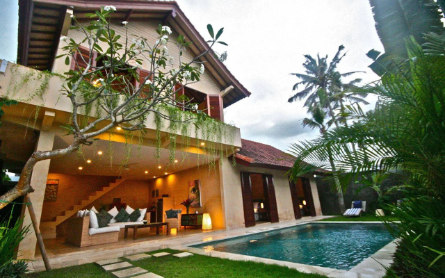 Rumi Villas