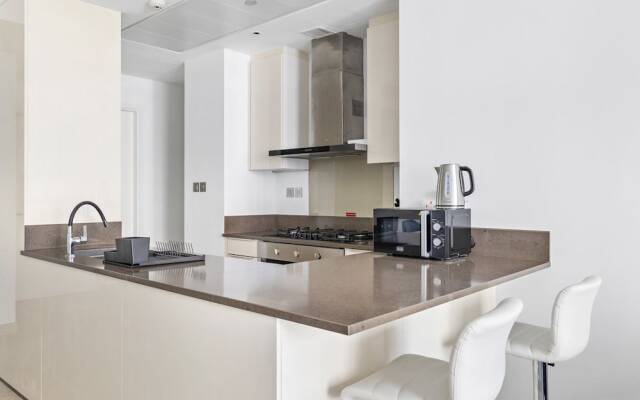 StoneTree - Luxury 2 BR - Prime location