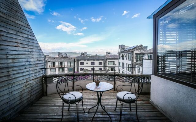 Zizai Garden Traveling with Hotel