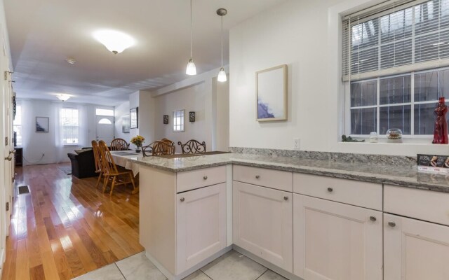 523 S 18th