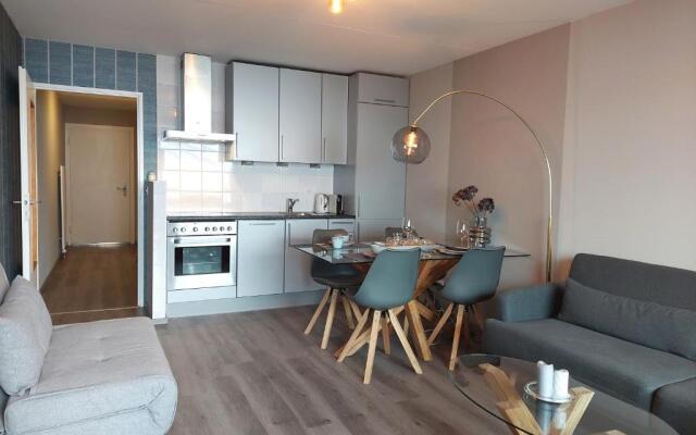 LAAX central holiday apartment with pool & sauna