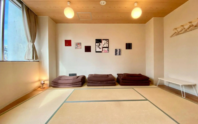 Osaka Guesthouse Nest - Hostel
