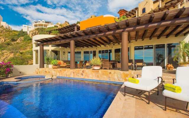 Large 7 Bedroom Home That Fits 18 W/ocean Views at Villa las Flores