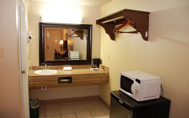 Smokey Point Motor Inn