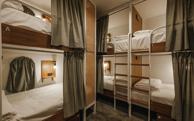 Hidden Garden Hostel