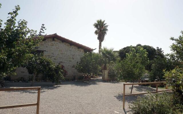 Studio Eleni - Oasis holiday houses