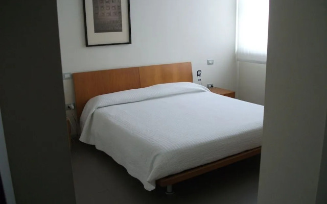 Vista Hotel & Residence