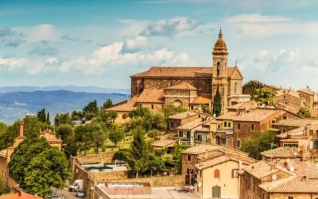 Charming Flat With Pool Surrounded by Nature