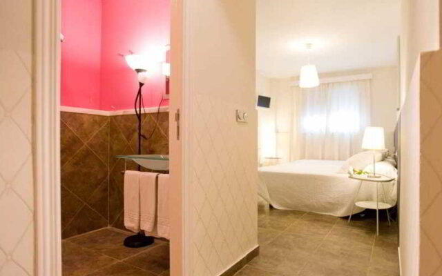 Hospederia Almundo by Alexandra Realty