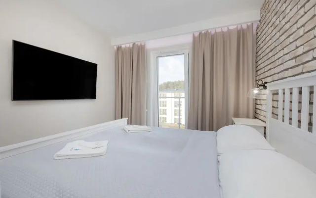 Sunny Terraces Apartments by Renters