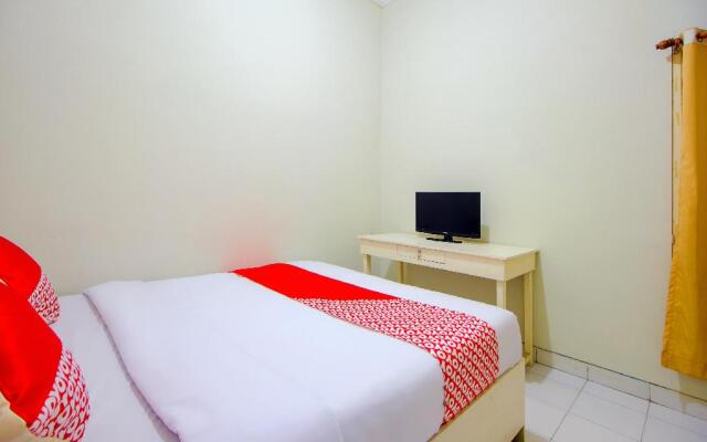 OYO 3083 D Kost 3 Syariah