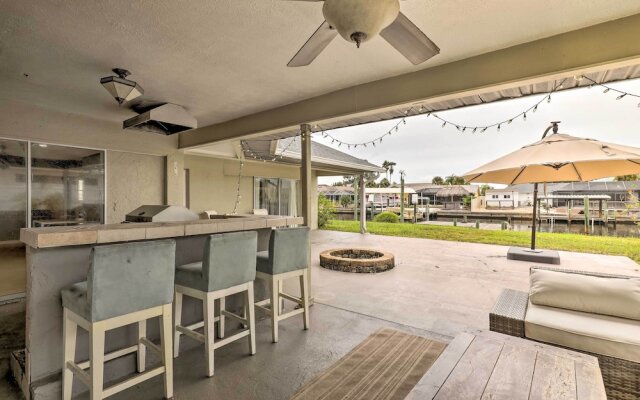 Apollo Beach Waterfront Retreat w/ Boat Dock!