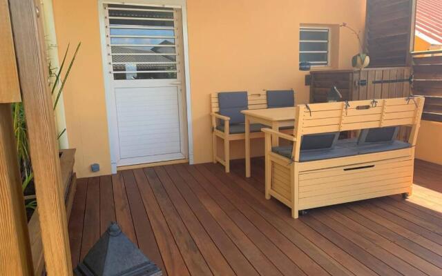 DOMENJOD T1 avec terrasse et jardinet