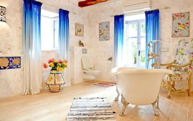 Holiday Home With Alfresco Dinning