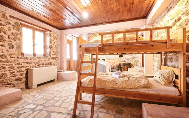 Hostel Elisson
