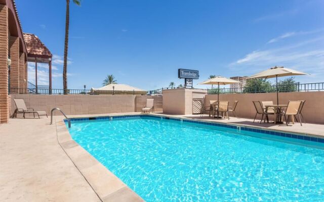 Travelodge by Wyndham Mesa