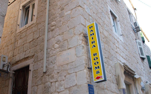 Rooms Damira Split