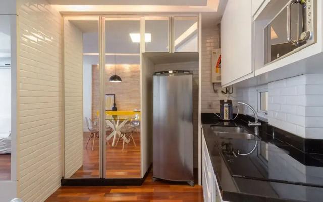 Modern Design Between Ipanema and Copacabana Bc405