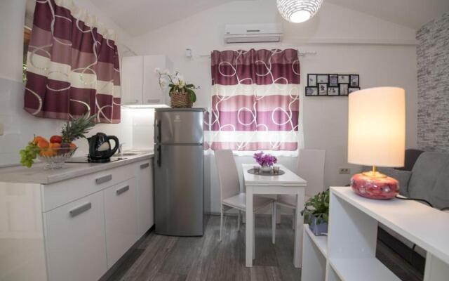 Apartments Ana