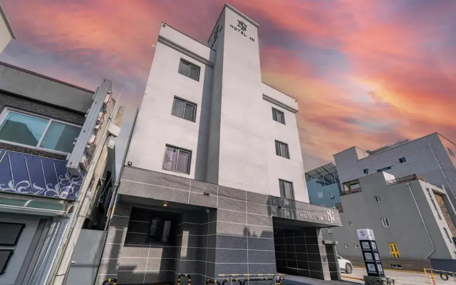 hotelImage