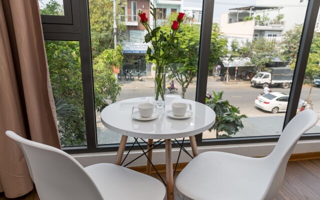 Zoneland Apartments Lavender95
