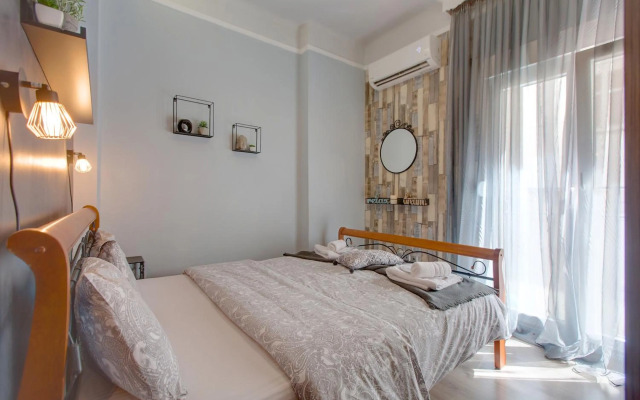 Sonias Central Jacuzzi Apartment