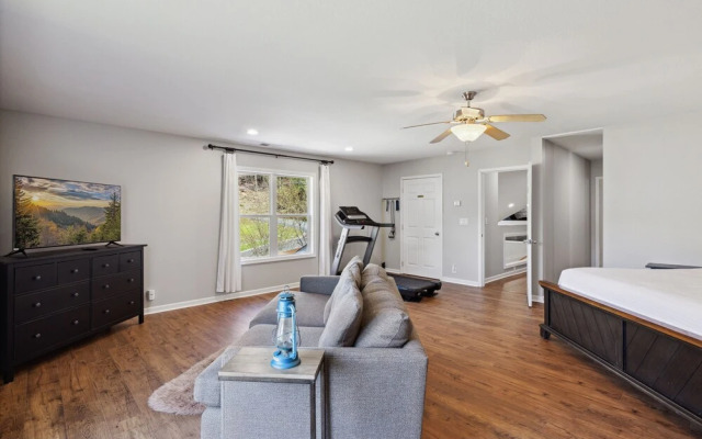 Hawk'S Nest 4 Bedroom Chalet By Redawning