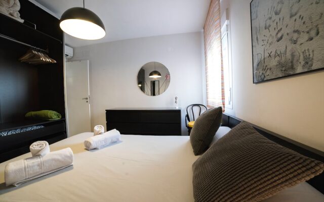 Holi-Rent Evangelista