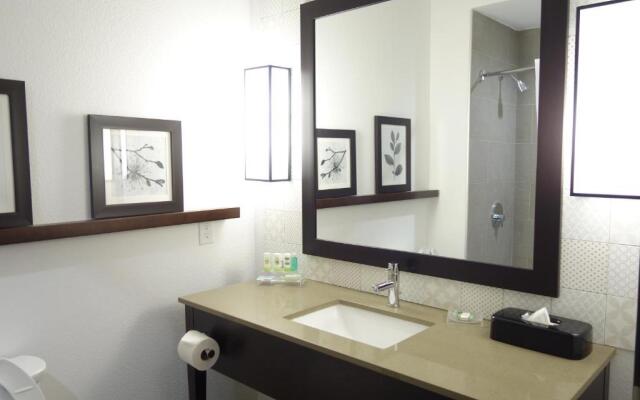 Ramada by Wyndham Houston Westchase