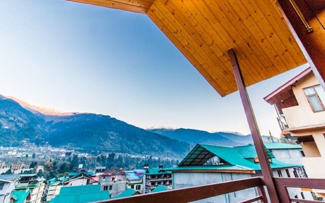 Misty Mountains Manali