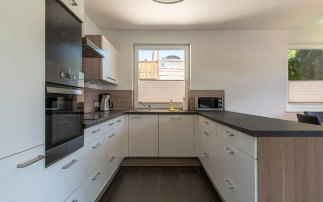 Fourteen 4 0 Zell am See S P