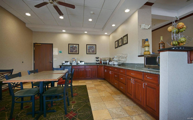 Best Western Port Columbus