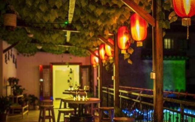 Wangxian Bridge Inn - Xitang