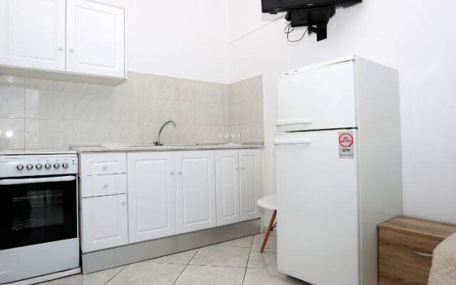 Yiannis Studios