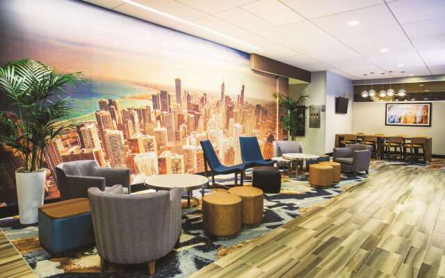 La Quinta Inn & Suites by Wyndham Chicago Downtown