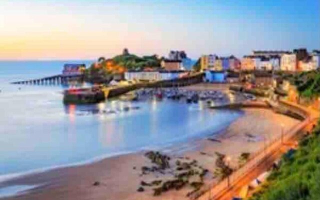 The Chapel 3 Minute Drive to Saundersfoot, Wales