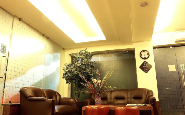 OYO Premium New Alipore South Kolkata