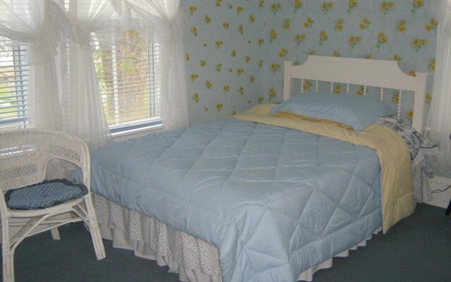 The Olde Village Inn