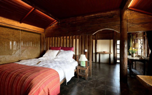 Blossom Hill Inn Lijiang Weavingland