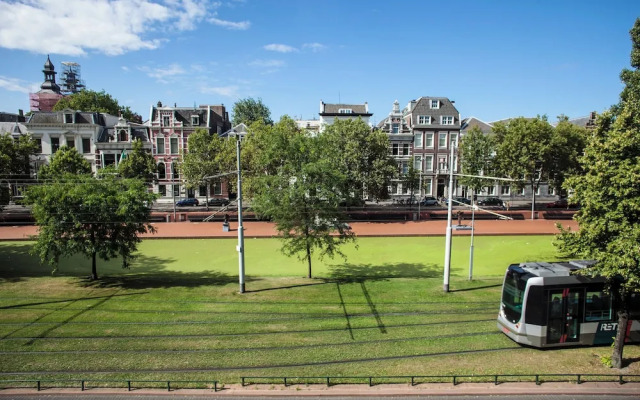 Maurits Apartments & Suites